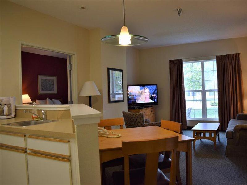 Baymont By Wyndham Wichita East Hotel Ngoại thất bức ảnh