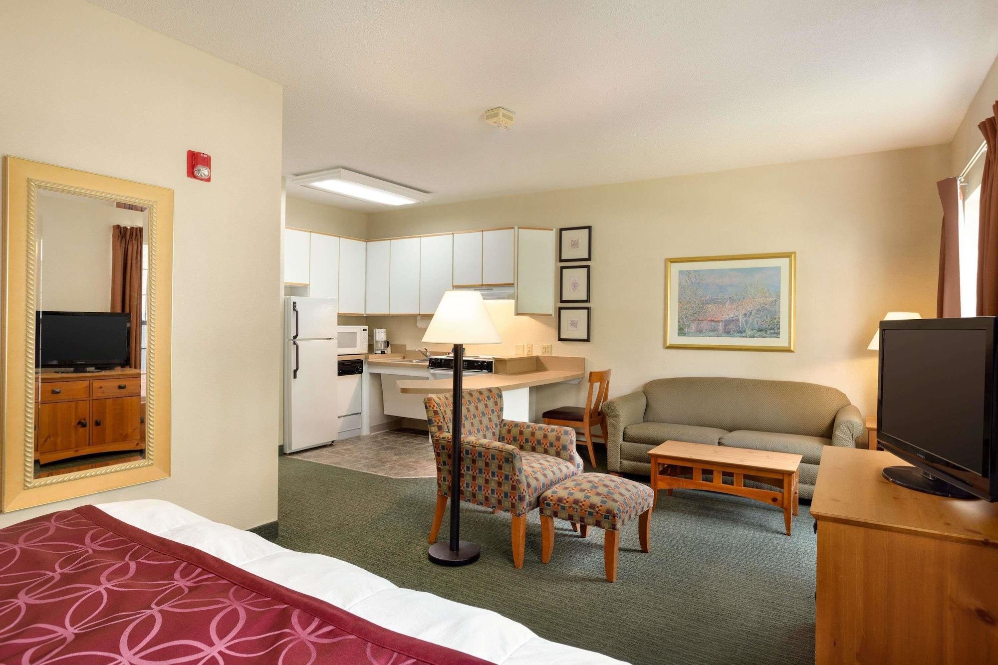 Baymont By Wyndham Wichita East Hotel Ngoại thất bức ảnh