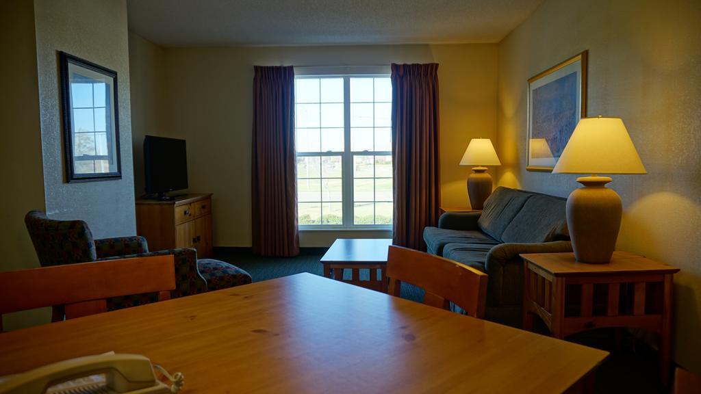 Baymont By Wyndham Wichita East Hotel Ngoại thất bức ảnh