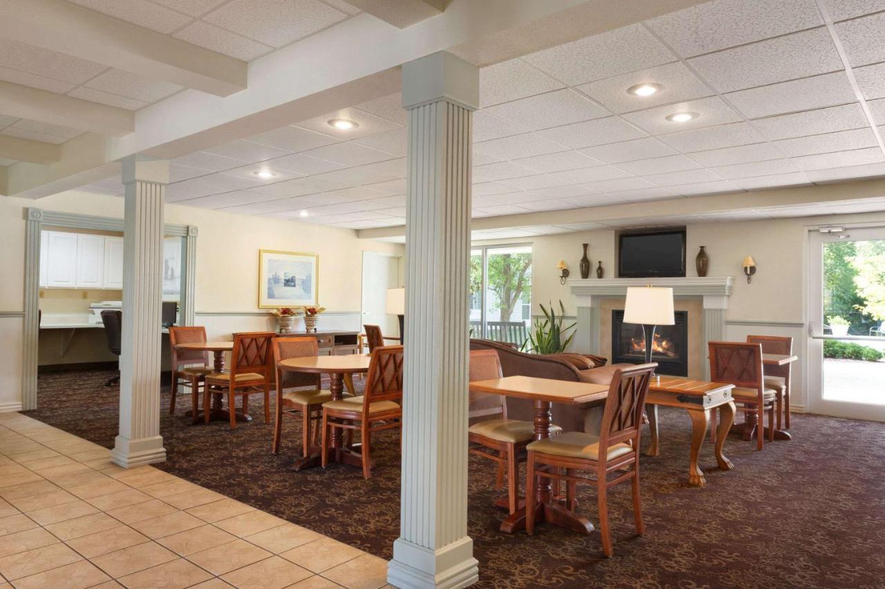 Baymont By Wyndham Wichita East Hotel Ngoại thất bức ảnh